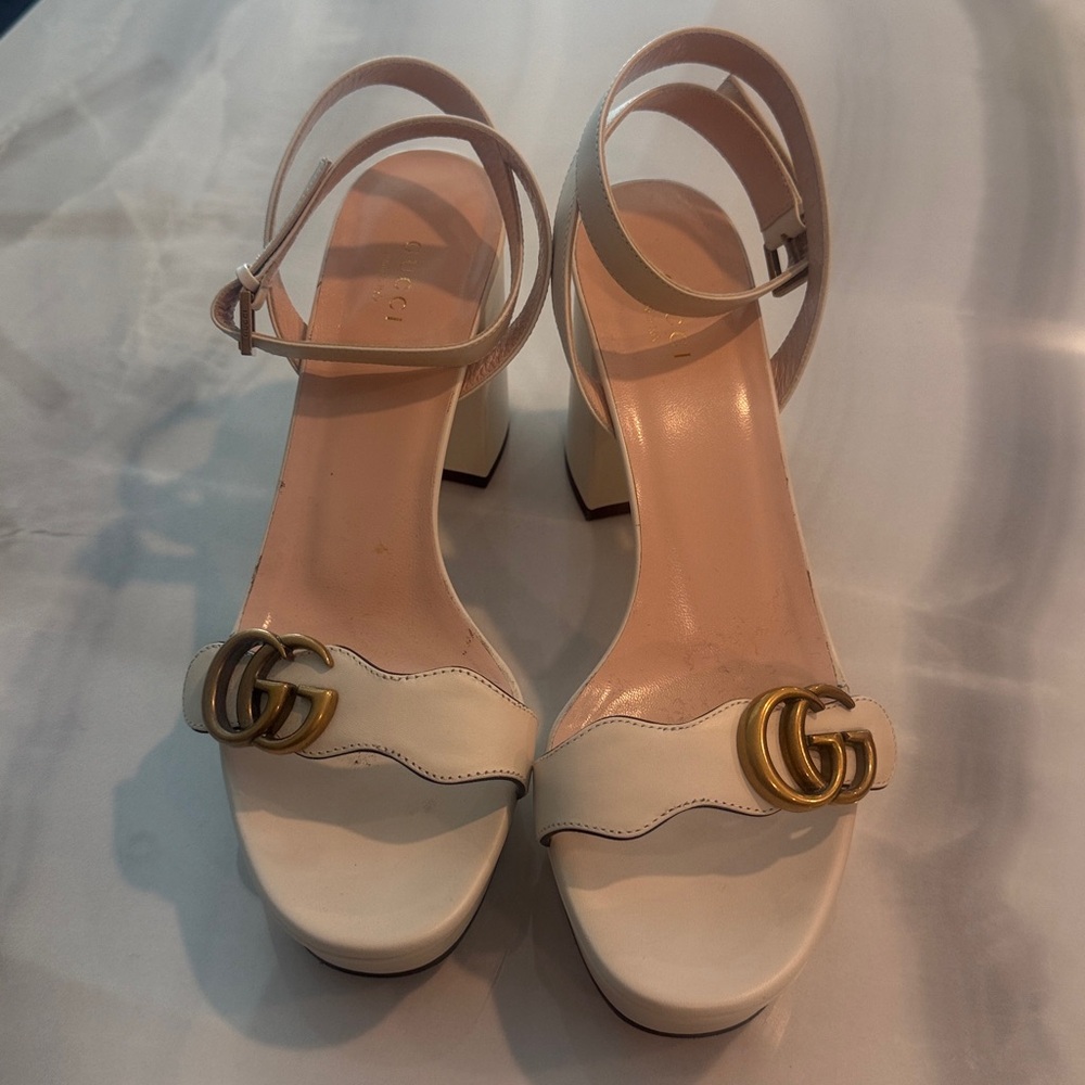Gucci White Leather Sandals with Gold Double G Accent